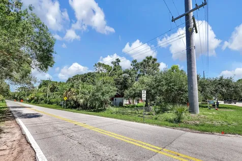 8810 Emerson Avenue Fort Pierce FL 34951