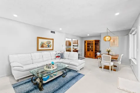 230 Pine Hov Circle Greenacres FL 33463