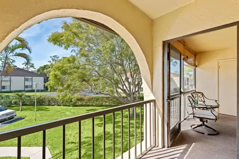 230 Pine Hov Circle Greenacres FL 33463