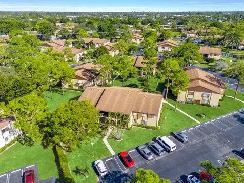 230 Pine Hov Circle Greenacres FL 33463