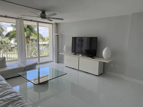 3546 S Ocean Boulevard South Palm Beach FL 33480