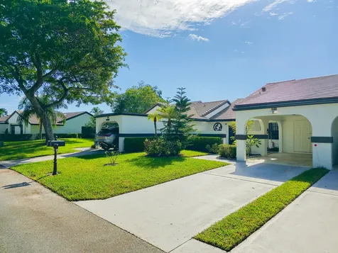 5573 Parkwalk Circle Boynton Beach FL 33472