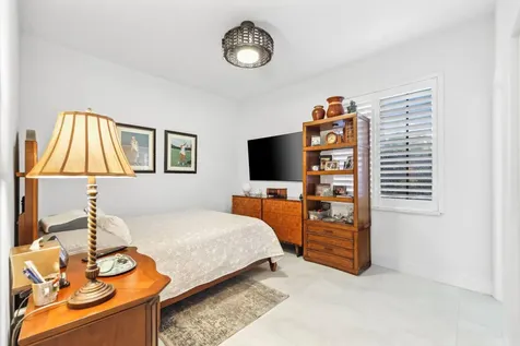 2444 Nw 63rd Street Boca Raton FL 33496