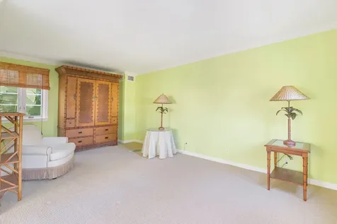424 Brazilian Avenue Palm Beach FL 33480