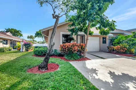8164 Sweetbriar Way Boca Raton FL 33496