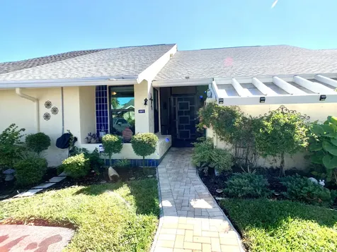10872 Lake Front Place Boca Raton FL 33498