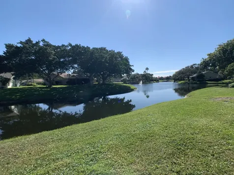 10872 Lake Front Place Boca Raton FL 33498