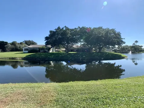 10872 Lake Front Place Boca Raton FL 33498