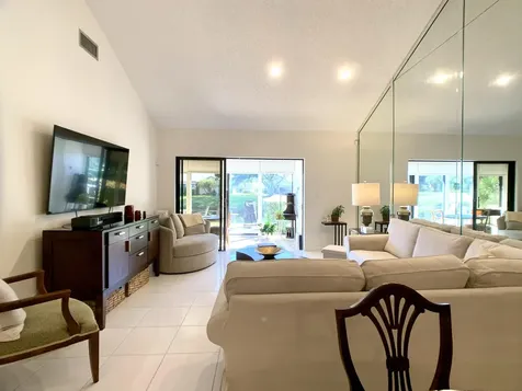 10872 Lake Front Place Boca Raton FL 33498