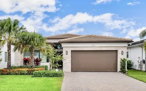 8067 White Wave Terrace Boca Raton FL 33496