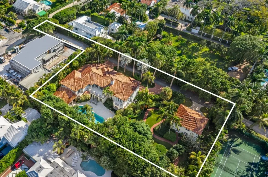 5 Via Sunny Palm Beach FL 33480