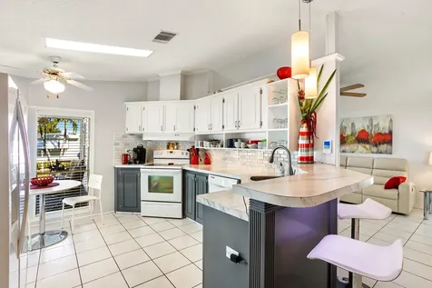2002 Antigua Bay Boynton Beach FL 33436