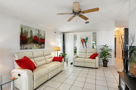 2002 Antigua Bay Boynton Beach FL 33436