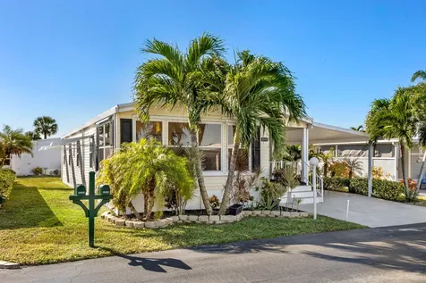 2002 Antigua Bay Boynton Beach FL 33436