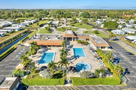 2002 Antigua Bay Boynton Beach FL 33436