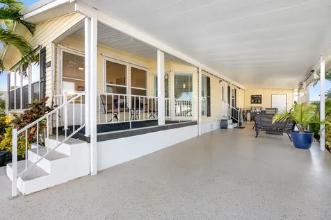 2002 Antigua Bay Boynton Beach FL 33436