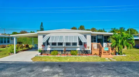 51006 Galina Bay Boynton Beach FL 33436