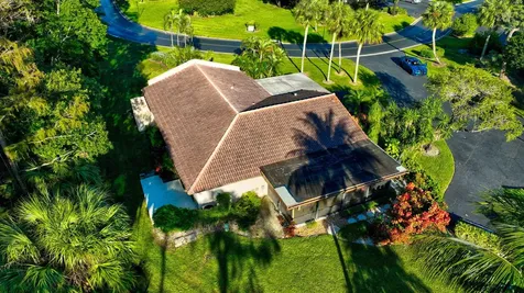 21195 Juego Circle Boca Raton FL 33433
