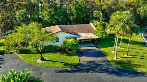 21195 Juego Circle Boca Raton FL 33433