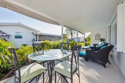 2398 Sw 11th Avenue Boynton Beach FL 33426