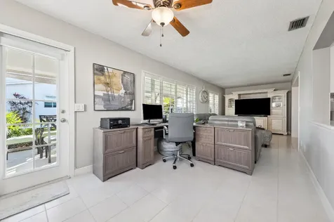 2398 Sw 11th Avenue Boynton Beach FL 33426