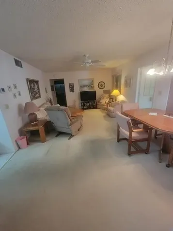 321 Knotty Pine Circle Greenacres FL 33463
