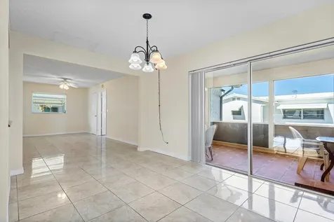 1403 Sw 22nd Way Boynton Beach FL 33426