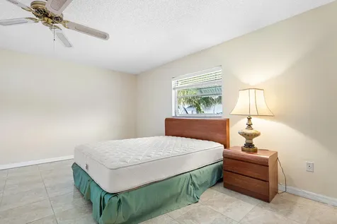 1403 Sw 22nd Way Boynton Beach FL 33426