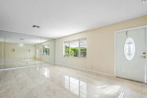 1403 Sw 22nd Way Boynton Beach FL 33426