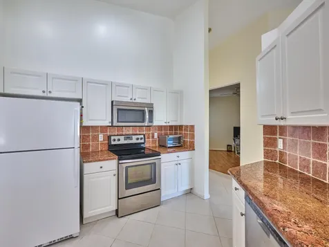 8071 Brindisi Lane Boynton Beach FL 33472