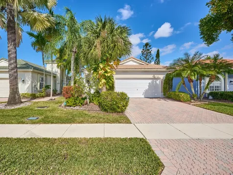 8071 Brindisi Lane Boynton Beach FL 33472