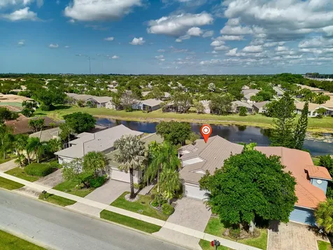 8071 Brindisi Lane Boynton Beach FL 33472