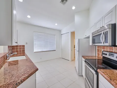 8071 Brindisi Lane Boynton Beach FL 33472