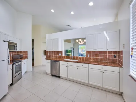 8071 Brindisi Lane Boynton Beach FL 33472