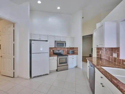 8071 Brindisi Lane Boynton Beach FL 33472