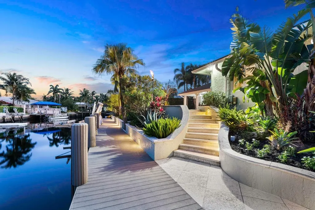 830 Ne Boca Bay Colony Drive Boca Raton FL 33487