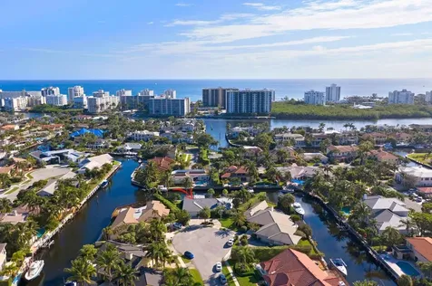 830 Ne Boca Bay Colony Drive Boca Raton FL 33487