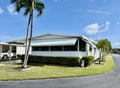 40001 Humaco Bay Boynton Beach FL 33436