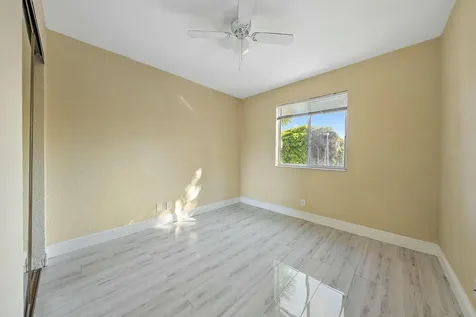 13 Via De Casas Sur Boynton Beach FL 33426