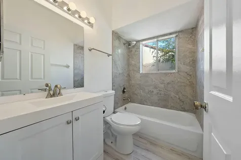 13 Via De Casas Sur Boynton Beach FL 33426