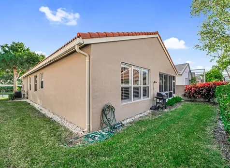 8131 Bellafiore Way Boynton Beach FL 33472