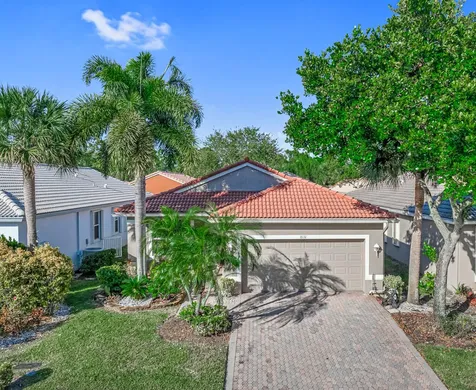 8131 Bellafiore Way Boynton Beach FL 33472