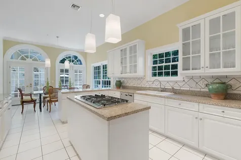 510 N Lake Way Palm Beach FL 33480