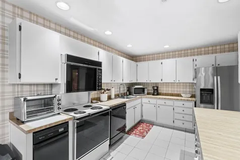 20 Westgate Lane Boynton Beach FL 33436