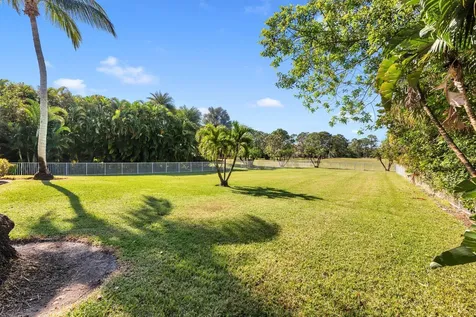 7605 Woodsmuir Drive Palm Beach Gardens FL 33412
