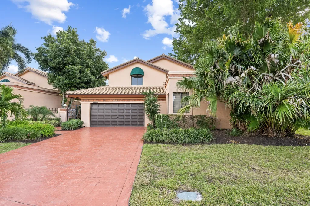 6574 Via Benita Boca Raton FL 33433