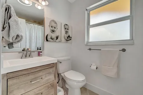 851 Sw 7th Street Boca Raton FL 33486