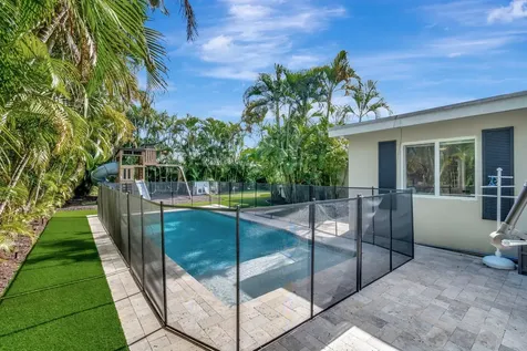 851 Sw 7th Street Boca Raton FL 33486
