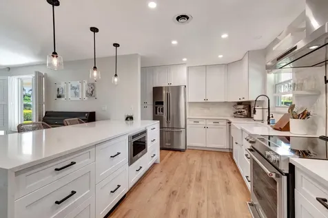 851 Sw 7th Street Boca Raton FL 33486