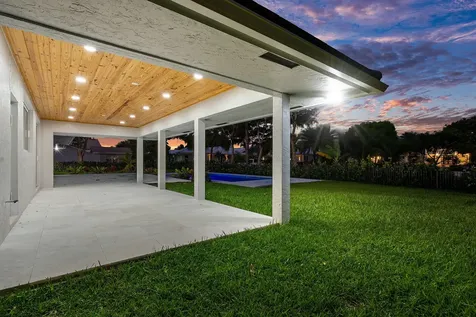 4580 Oak Tree Court Delray Beach FL 33445